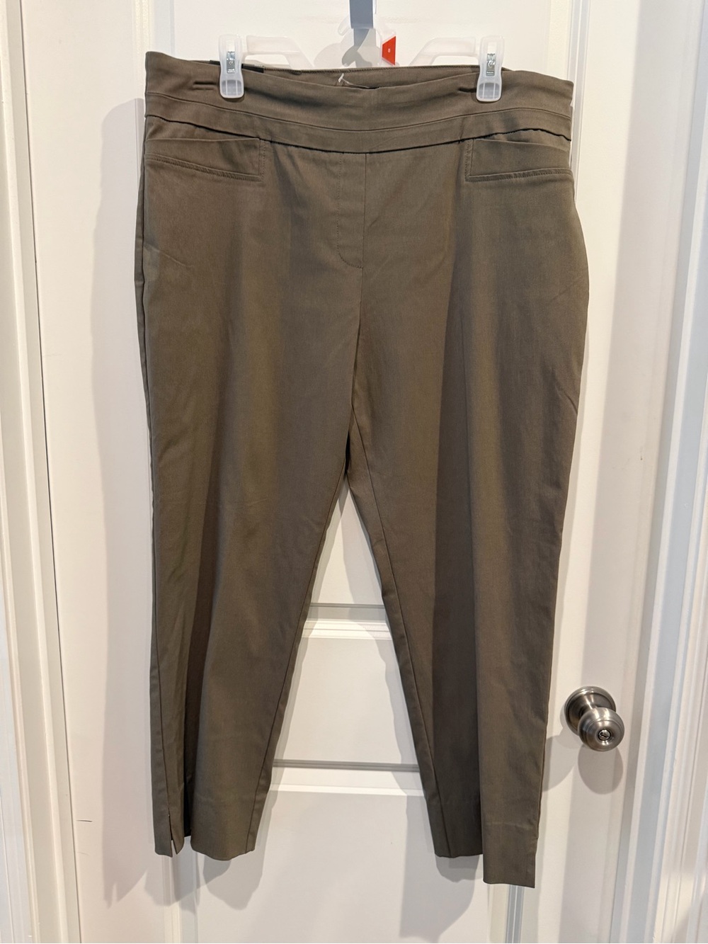 NWT Renuar Pants Size 14